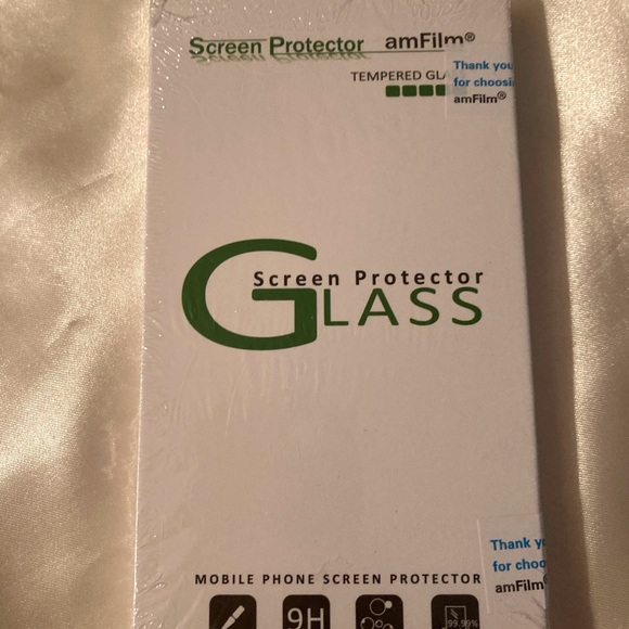 New 3 boxes of Premium Screen Protectors - Picture 4 of 6